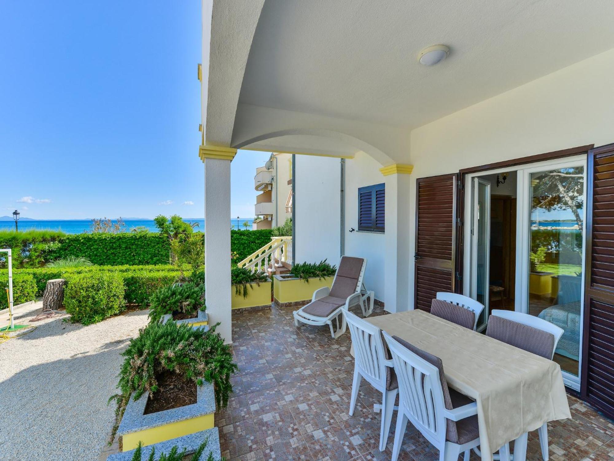 Apartments In House Liveric In Vir At The Beach Kültér fotó